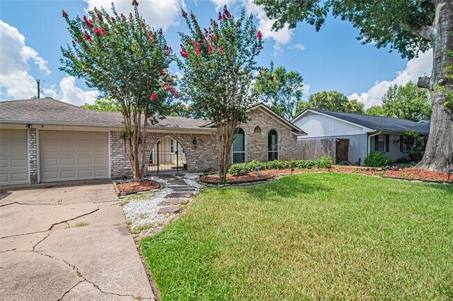 Building Photo - 5611 Winding Way Dr
