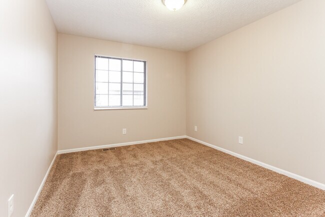 Foto del edificio - 4132 Luxembourg Cir E