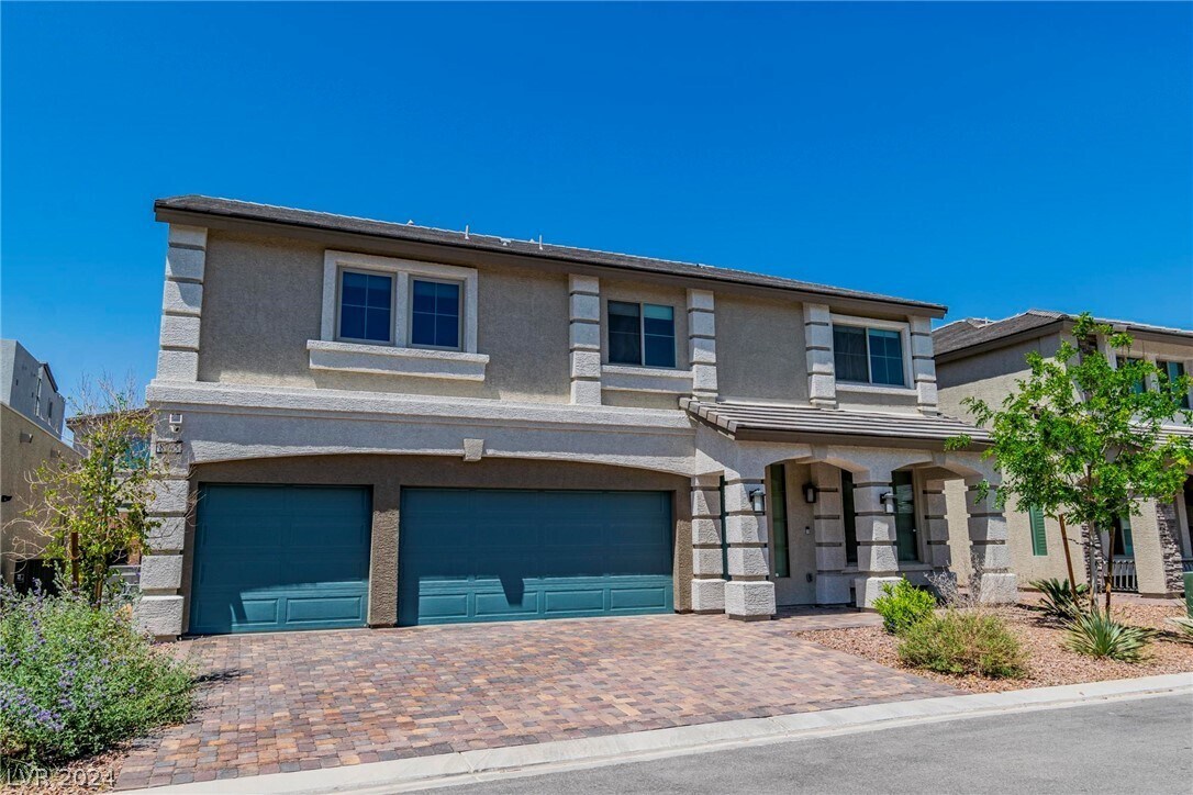 Foto principal - 8745 Stella Nova St