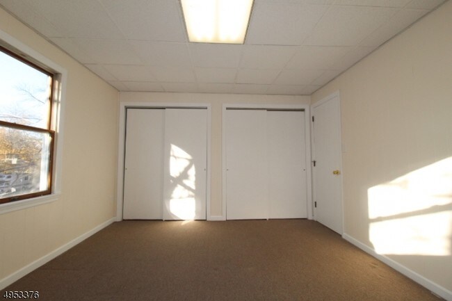 Building Photo - 414 Broad St