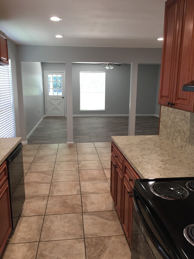 Foto del edificio - 10937 Carmel Dr