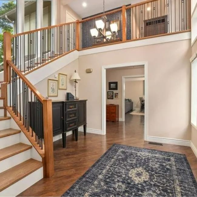 Photo - Spacious 5-Bedroom Home with Scenic Backya...
