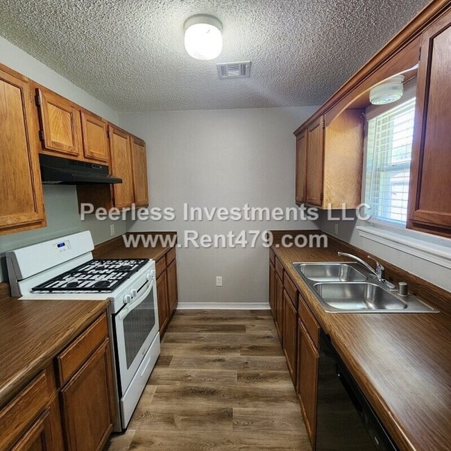 Foto del edificio - 512 4th Ave SW