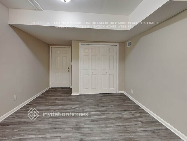 Foto del edificio - 3269 Robin Hood Ln