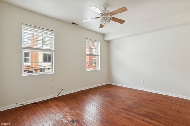 Foto del edificio - 3 br, 1 bath Triplex - 1829 N 18TH ST Unit 2