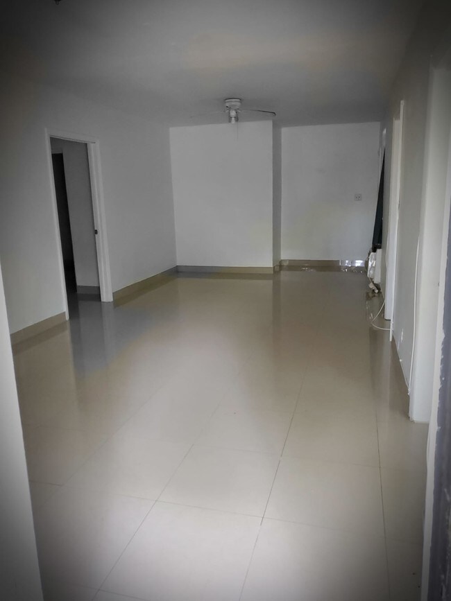 Foto del edificio - 11310 NE 13th Ave