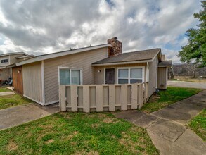 Building Photo - 13843 Turnberry Ln