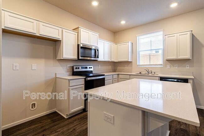 Building Photo - 13722 NE 67th Wy