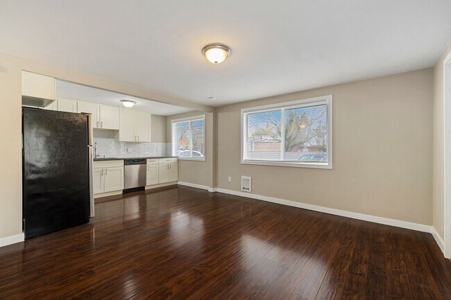 Building Photo - Carbon Duplex