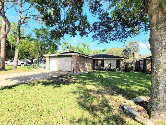 Building Photo - 1901 Chelsea Ct