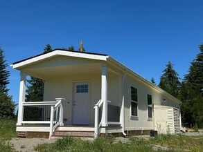 Building Photo - 11925 Hillcrest Dr SE