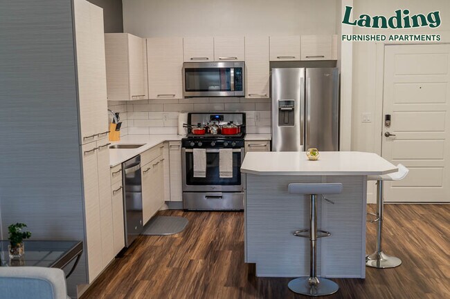 Building Photo - 380 S 400 E