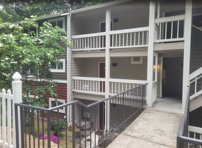 Building Photo - 15248 SE 43rd St