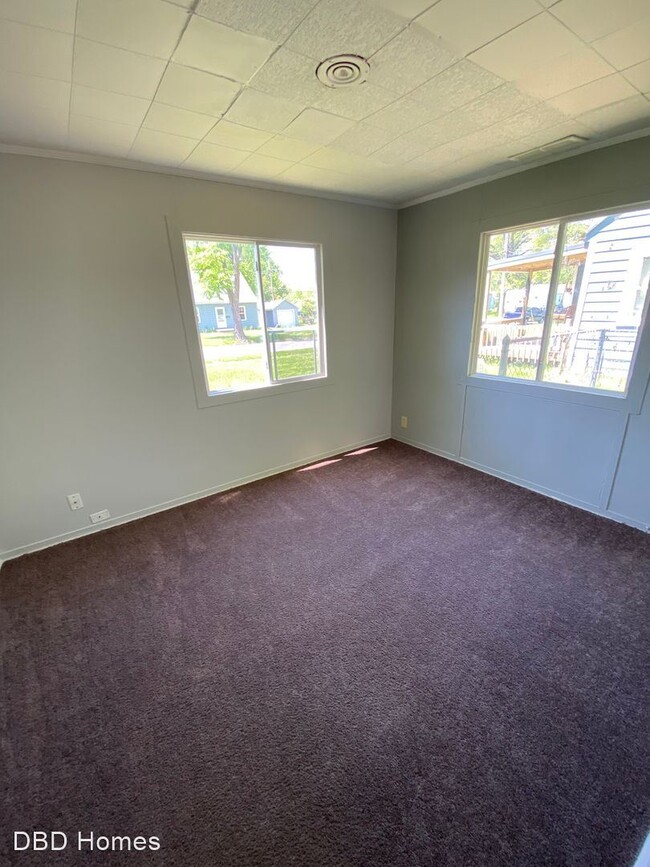 Building Photo - 3 br, 1 bath House - 1105 Milton St.