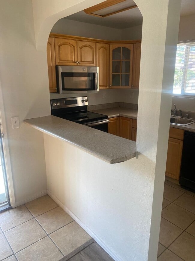 Foto del edificio - Apartment For Rent