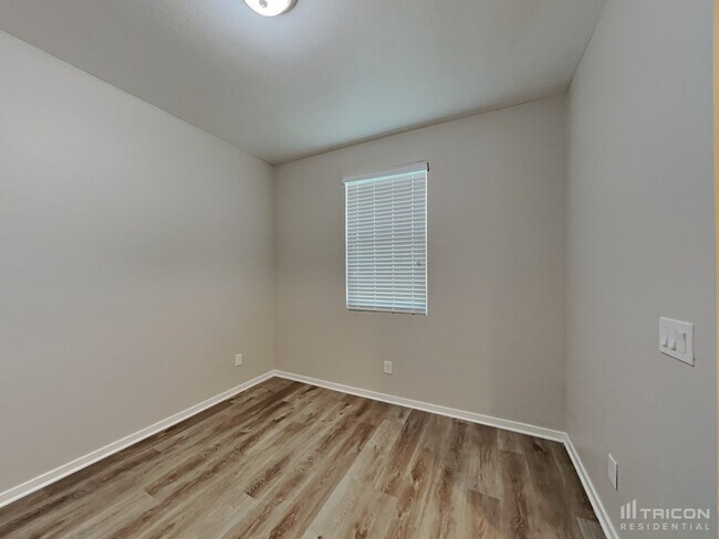 Foto del edificio - 2263 S 236th Dr