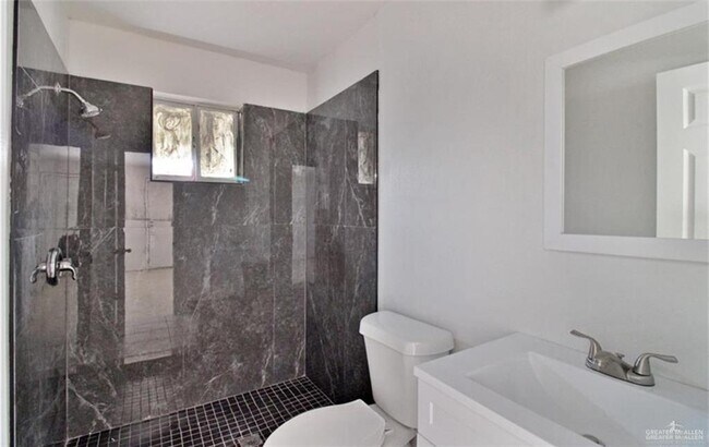 Building Photo - 3813 N 8th Ct