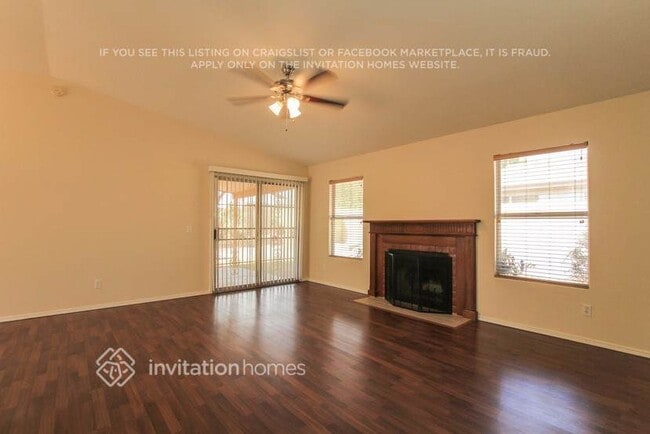 Building Photo - 1516 E Kristal Way