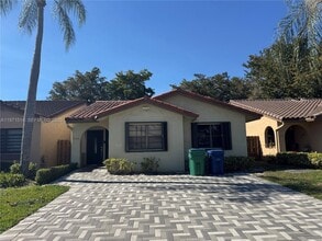 Building Photo - 17528 NW 66th Pl