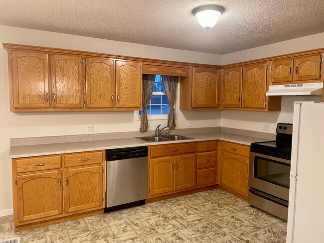 Foto del edificio - 17656 Coffman Rd