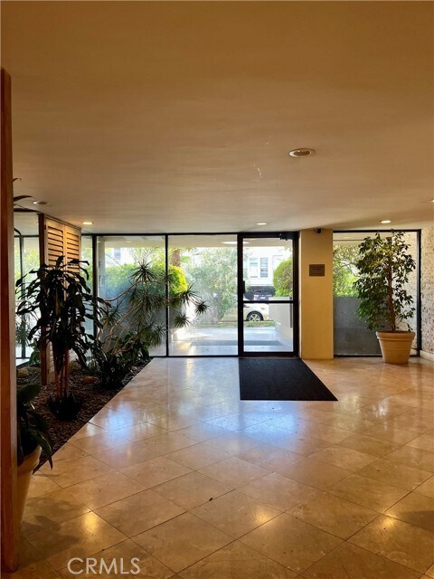 Foto del edificio - 11044 Ophir Dr