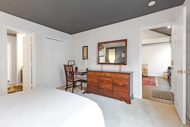 Building Photo - 197 Gate House Rd