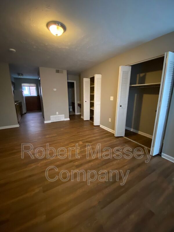 Foto del edificio - 2124 Cherokee Pkwy