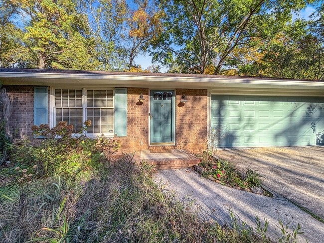 Photo - Cozy 4 BR 2 BR House in Piedmont Hills!