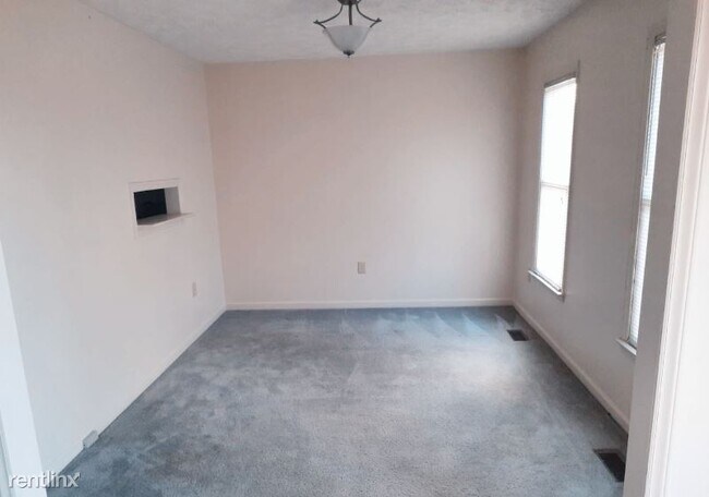 Building Photo - 3 br, 2.5 bath House - 106 S Ridge Lane