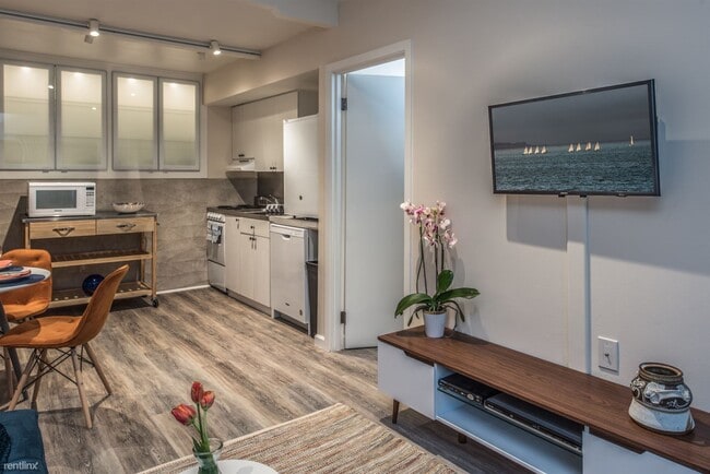 Building Photo - 1 br, 1 bath House - 3767B International A...