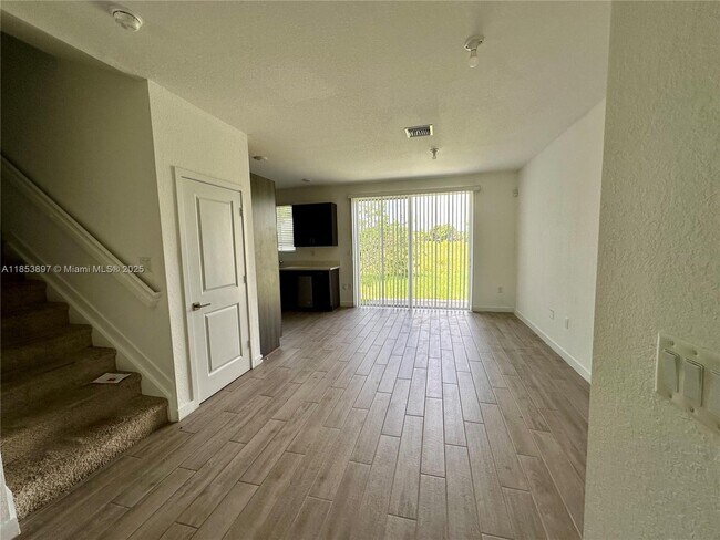 Foto del edificio - 1092 SE 23rd Ave