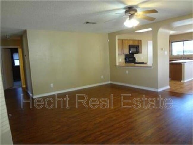 Foto del edificio - 2623 Stapleford Dr