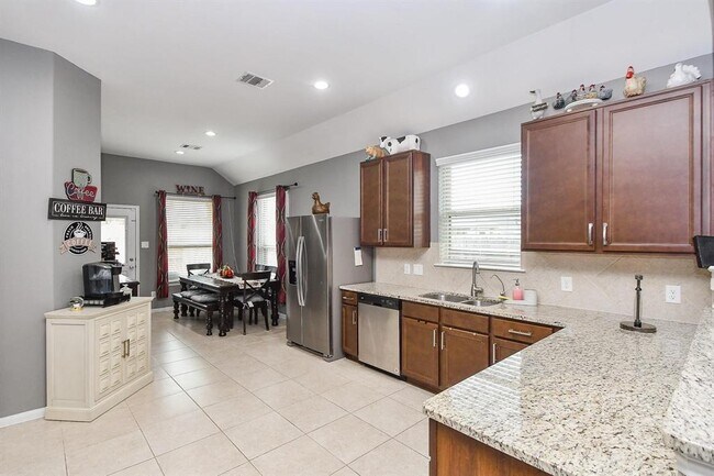 Foto del edificio - 16923 Iver Ironwood Trl