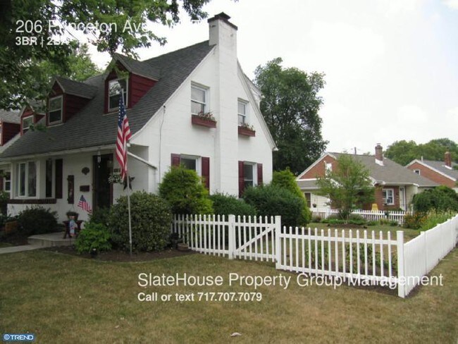Foto del edificio - 206 Princeton Ave
