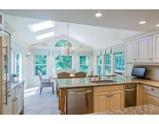 Building Photo - 111 Montvale Rd