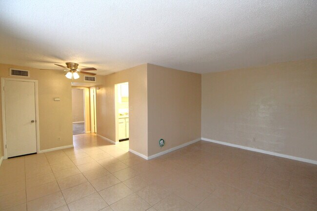 Foto del edificio - Bayfront Living Minutes from Downtown, NAS...