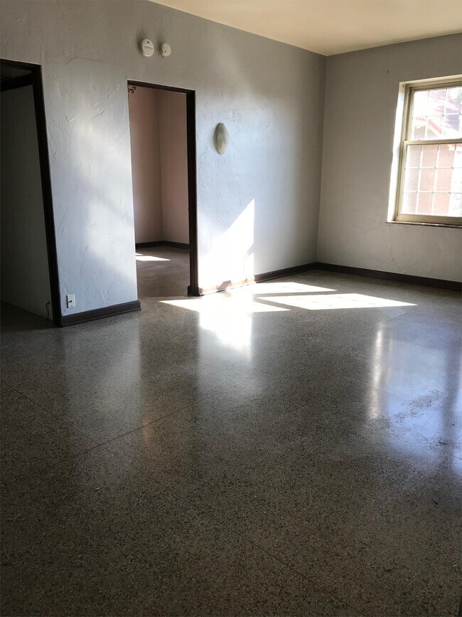 Foto del edificio - 425 S Monroe Ave