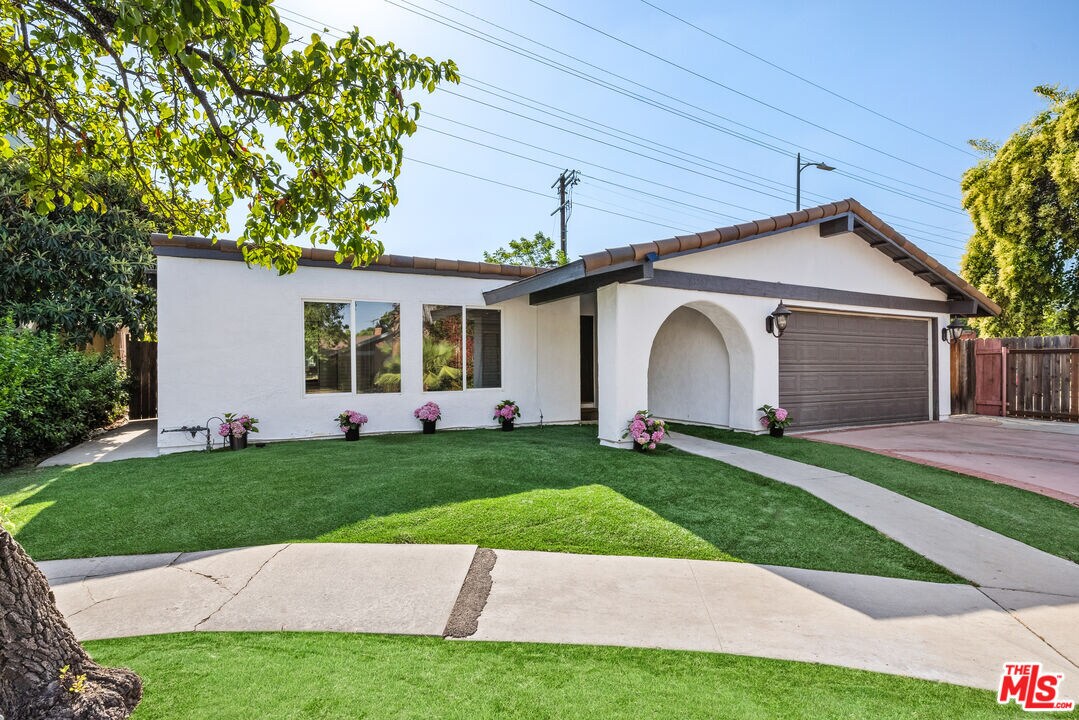 Foto principal - 6355 Geyser Ave