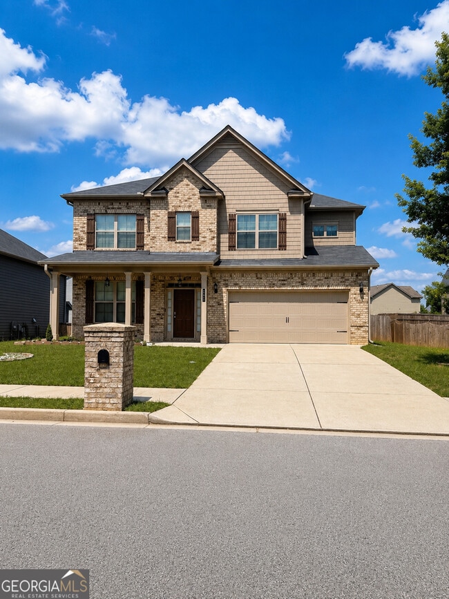 Building Photo - 203 Madison Grace Ave