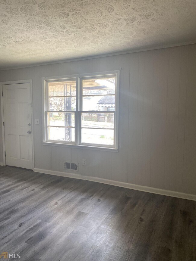 Foto del edificio - 5144 Lackey St SW