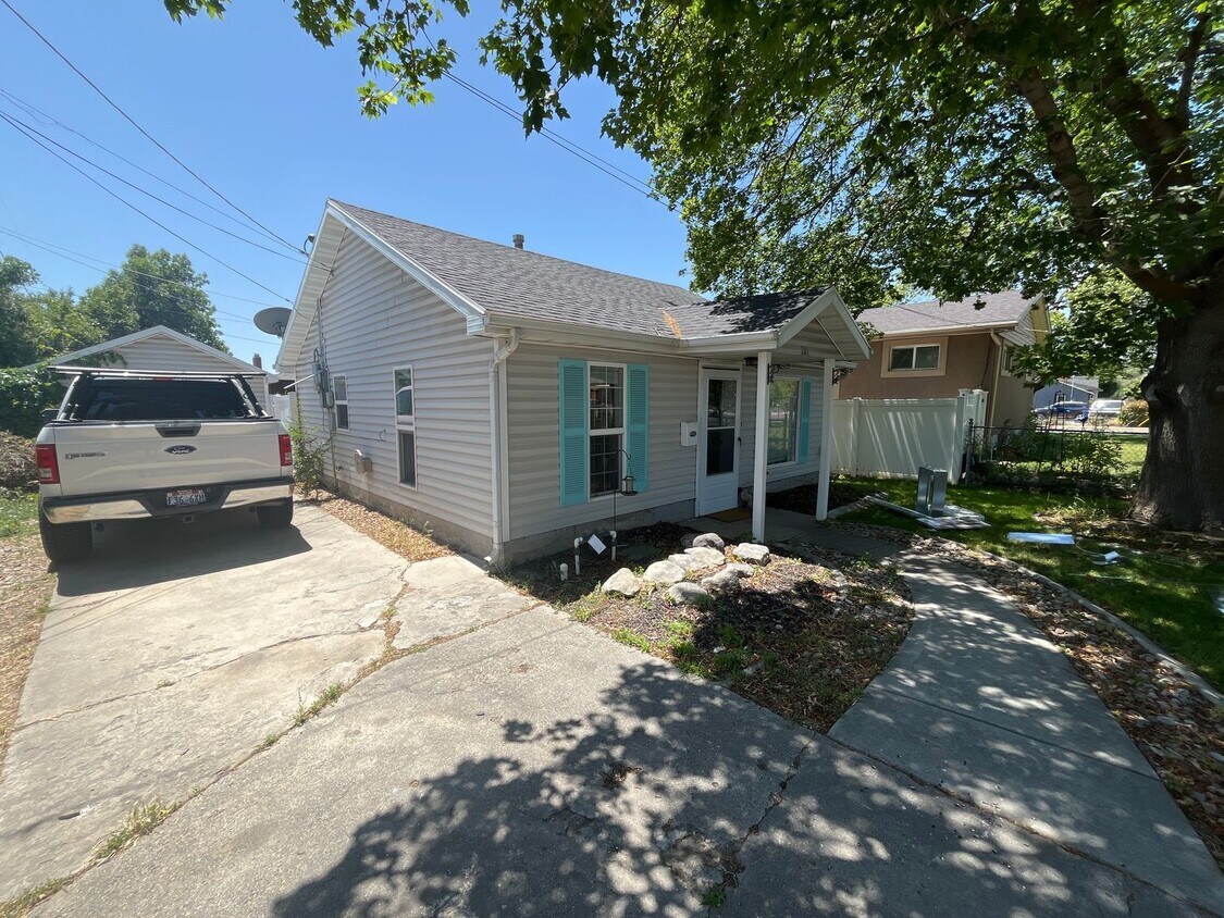 Foto del edificio - Beautiful 2 bedroom Midvale Charmer ready for move in!