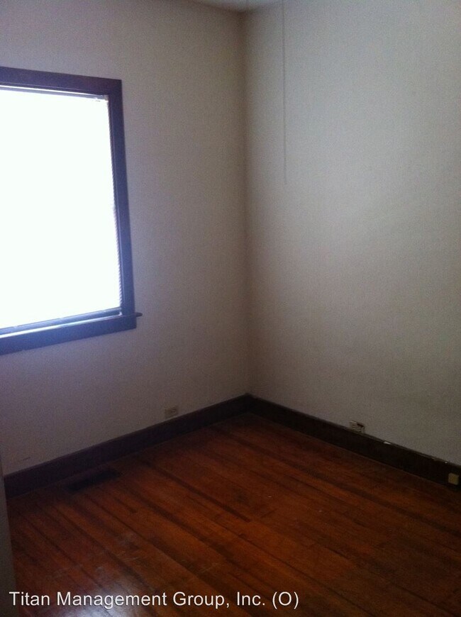 Foto del edificio - 1006-1008 N 8th St