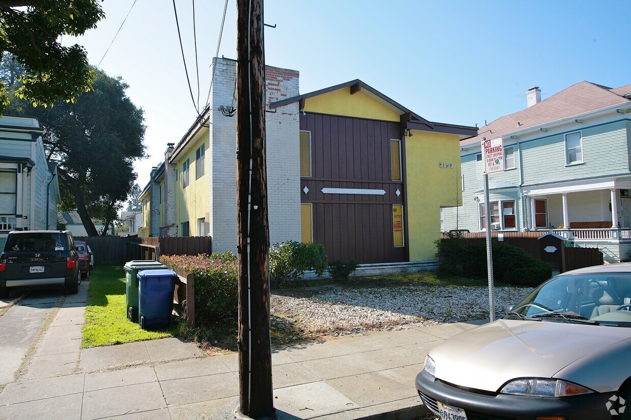 Foto del edificio - 2152 San Antonio Ave