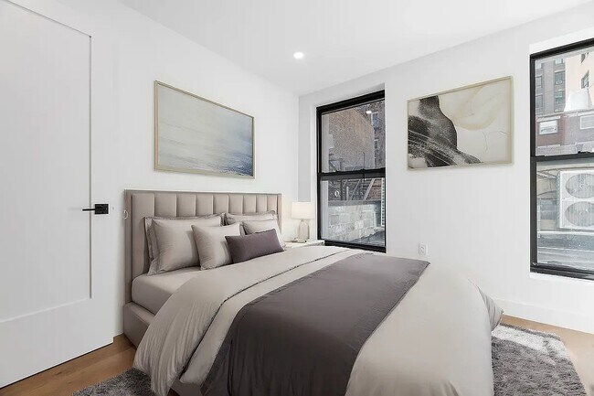 Foto del edificio - 18 E 13th St