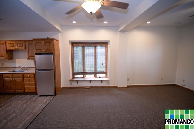 Building Photo - Charming Brick 2-Story Home