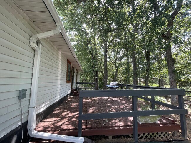 Building Photo - 6951 Co Rd 276