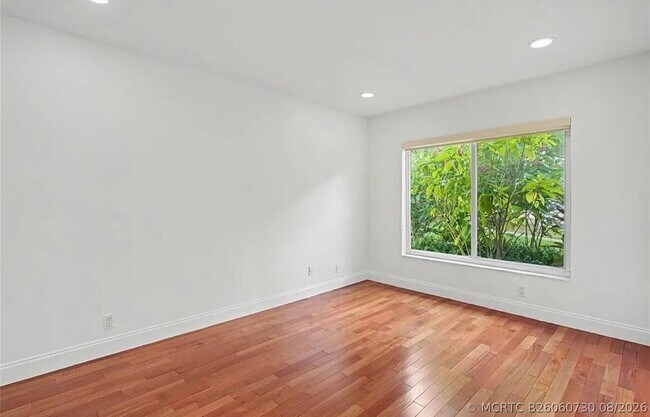 Building Photo - 8619 SW 51st St