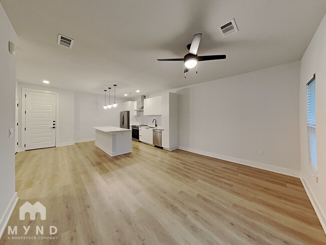 Building Photo - 2500 Longview St
