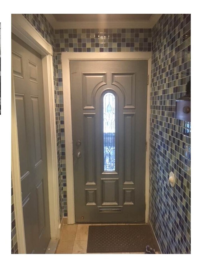 Foto del edificio - 1823 Carpenter St