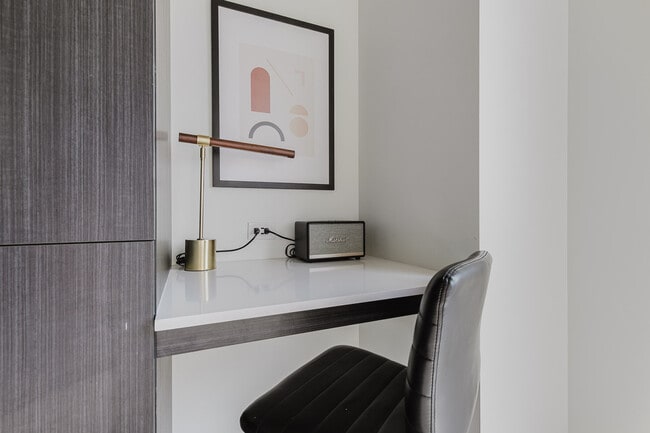 Foto del edificio - 343 W Schiller St